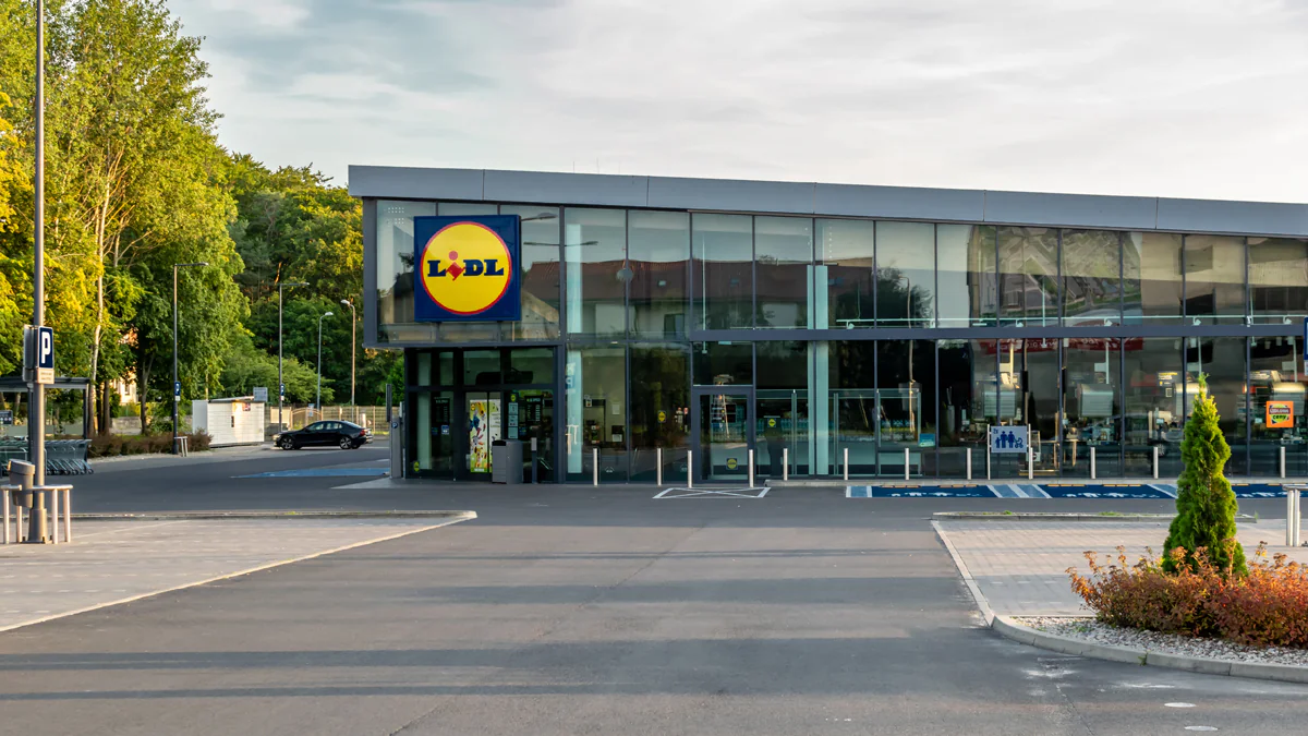 Shell kooperiert mit Lidl: Wie Kunden jetzt günstiger tanken können