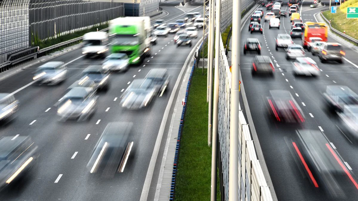 Viel zu schnell: Fahrer zwei bestimmter Automarken rasen wie verrückt