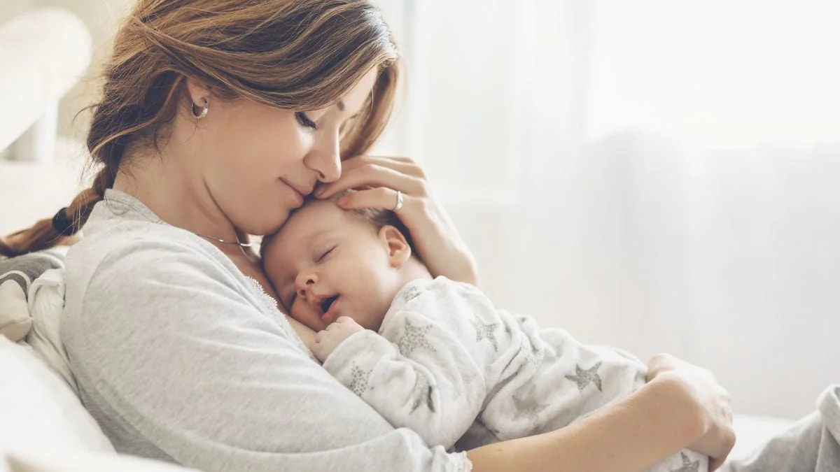 studie-verraet-wie-man-am-besten-ein-weinendes-baby-beruhigt