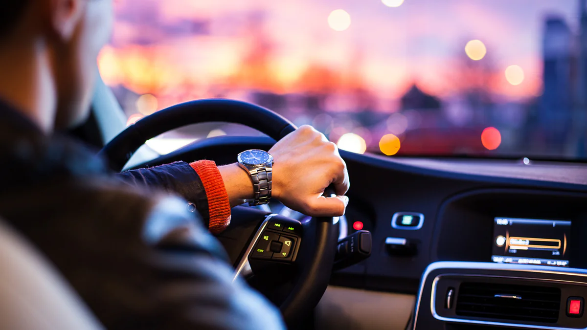 In der dunklen Jahreszeit: Nur wenige Autofahrer kennen dieses Gesetz