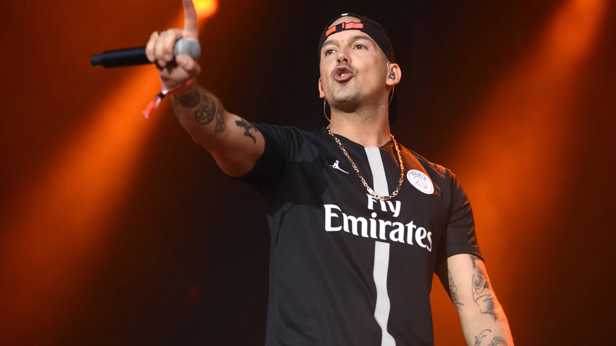 Rapper RAF Camora punktet bei Fans mit großer McDonald