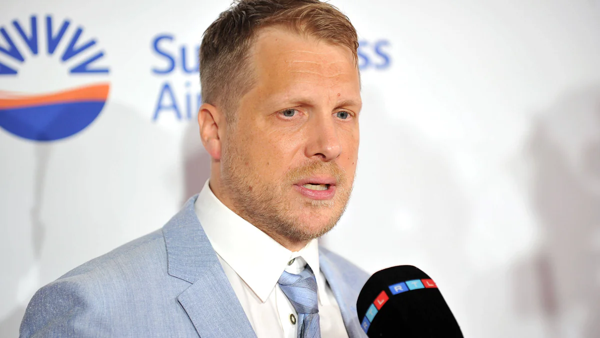 Mitten in TV-Show: Günther Jauch schlägt Oliver Pocher ins Gesicht