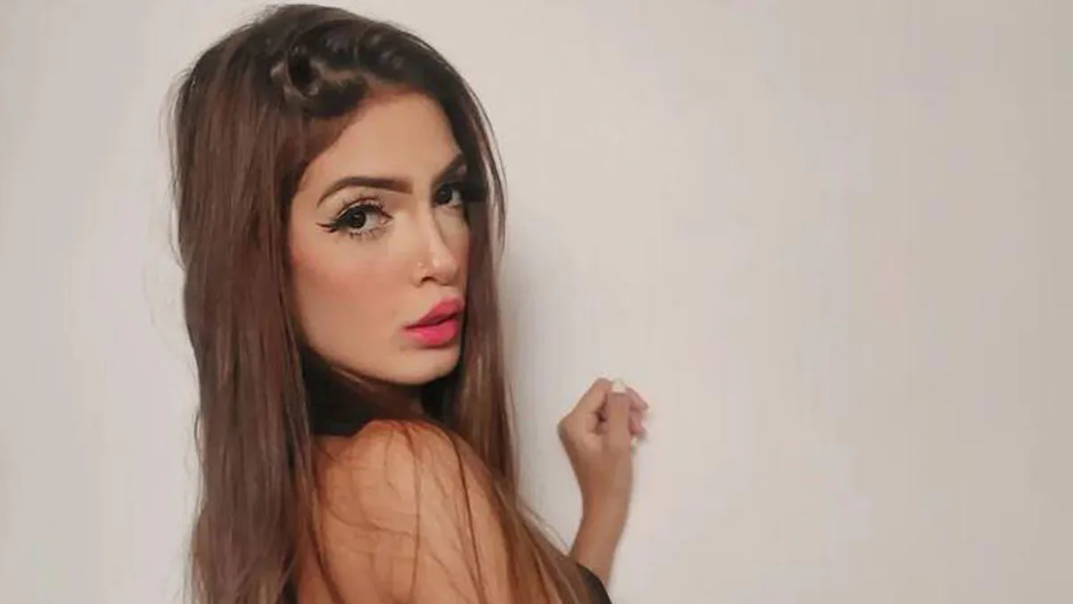 Erotikmodel Daiane Tomazoni verspricht: Für jedes Brasilien-Tor zieht sie ein Kleidungsstück aus