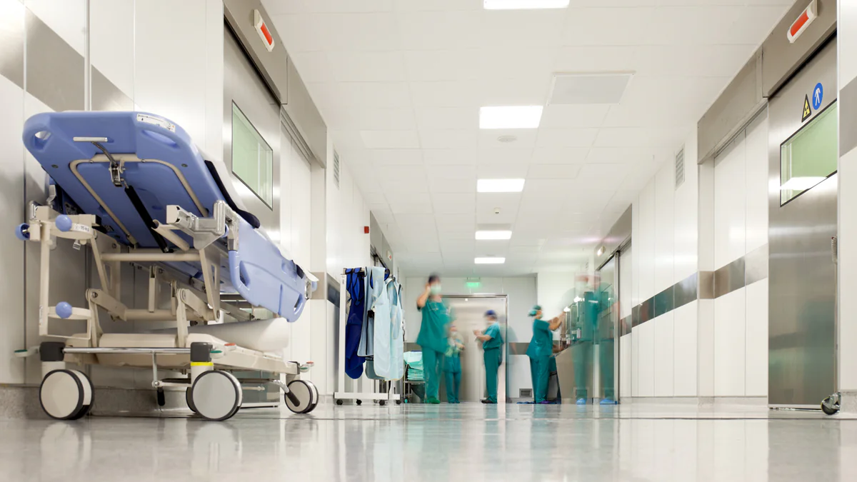 Granate im Po: 88-jähriger Franzose legt Krankenhaus lahm