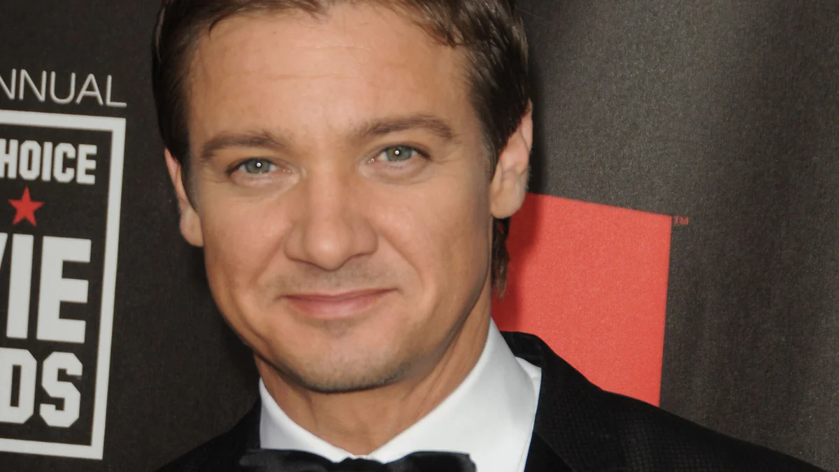 „Kritischer Zustand“: Marvel-Star Jeremy Renner ist schwer verletzt