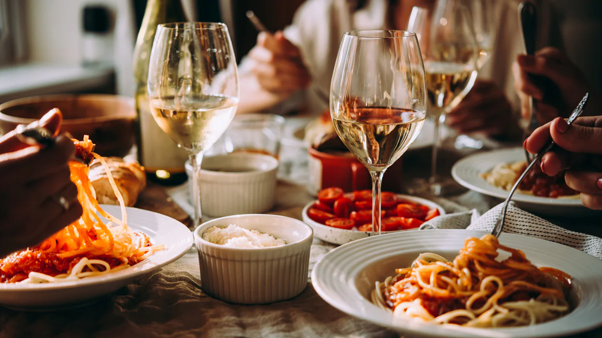 Bis zu 50 Euro: Erste Restaurants führen Geldstrafe ein