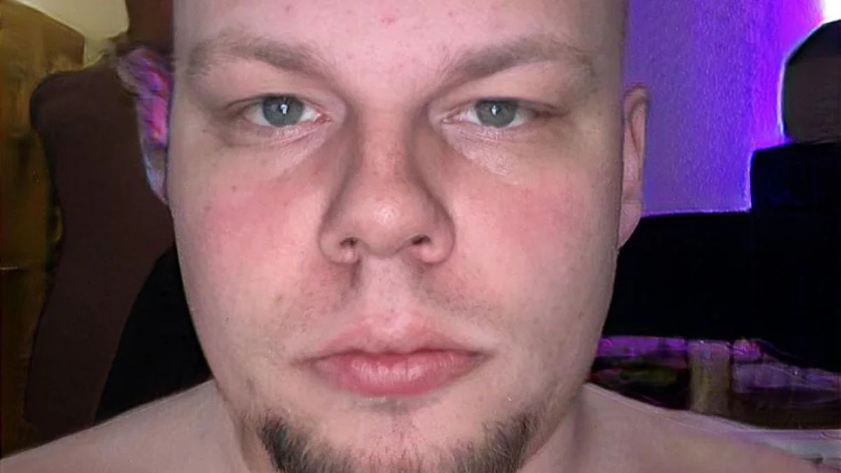 Schock nach Adress-Leak: Streamer Tanzverbot im Auto verfolgt