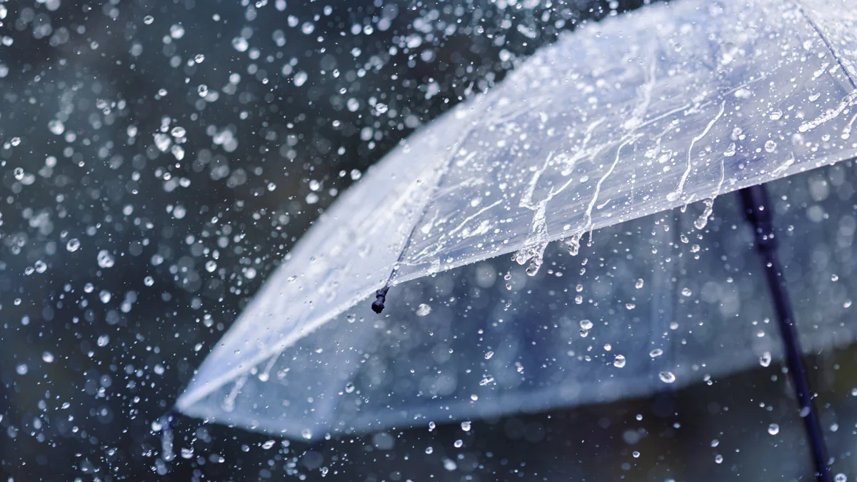 Entschädigung bei Regen: Urlauber erhalten bis zu 300 Euro täglich