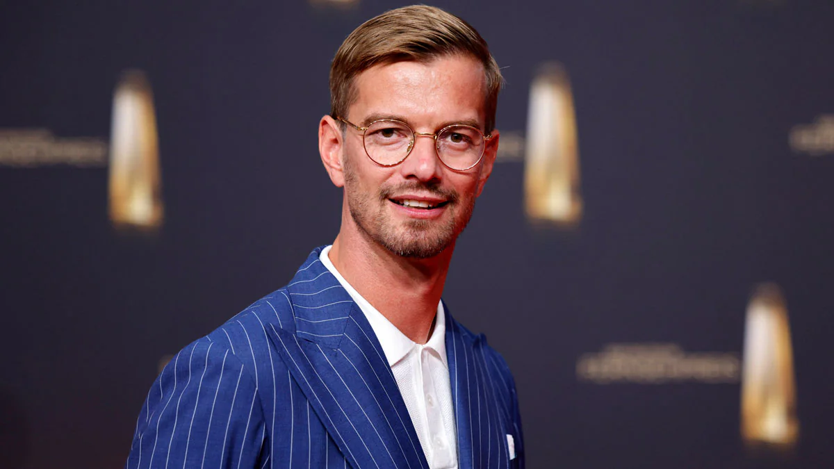 Joko Winterscheidt Vermögen: Wie reich ist der TV Entertainer wirklich?