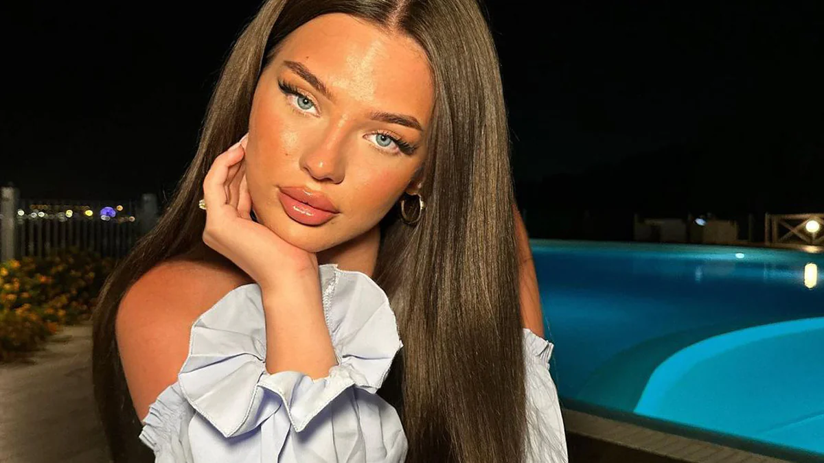 „Heißeste Aldi-Kassiererin“ auf Wolke sieben: Elaine Victoria feiert Liebes-Comeback