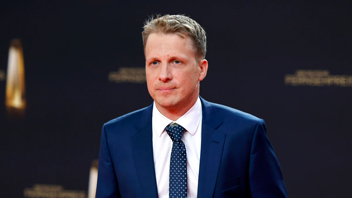 Flirt beim Fernsehpreis: Was läuft zwischen Evelyn Burdecki und Oliver Pocher?