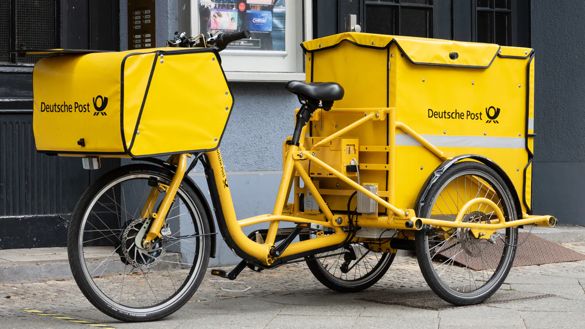 Deutsche Post erhöht Preise: Ab 2024 müssen Kunden draufzahlen