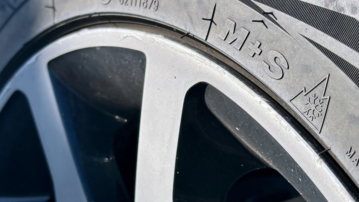 Millionen Autofahrer betroffen: Neue Winterreifenregel kommt 2024