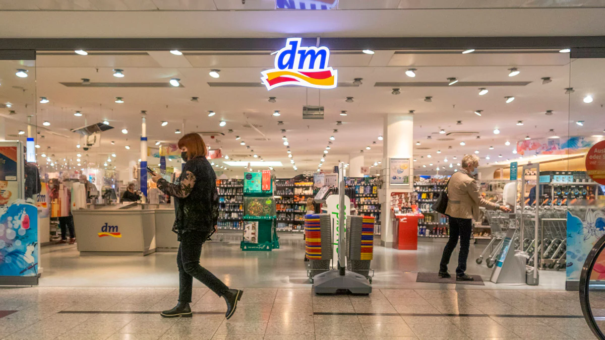 So viel Weihnachtsgeld zahlt dm seinen Mitarbeitern