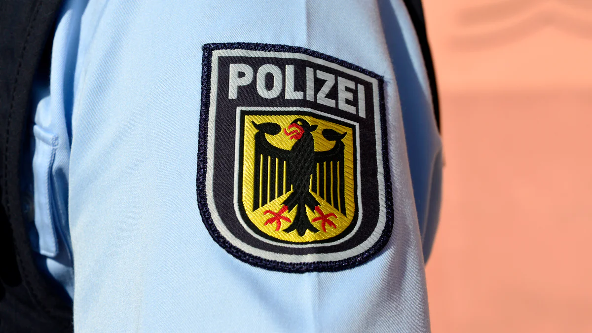 Rebecca Reusch: Großer Polizeieinsatz bei einer Laube in Brandenburg