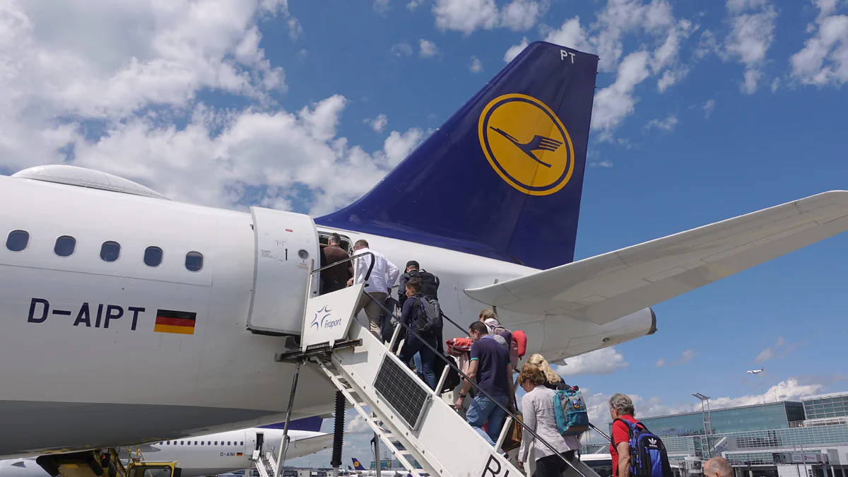 Reisen mit dem Flugzeug: Änderung für Millionen Urlauber angekündigt