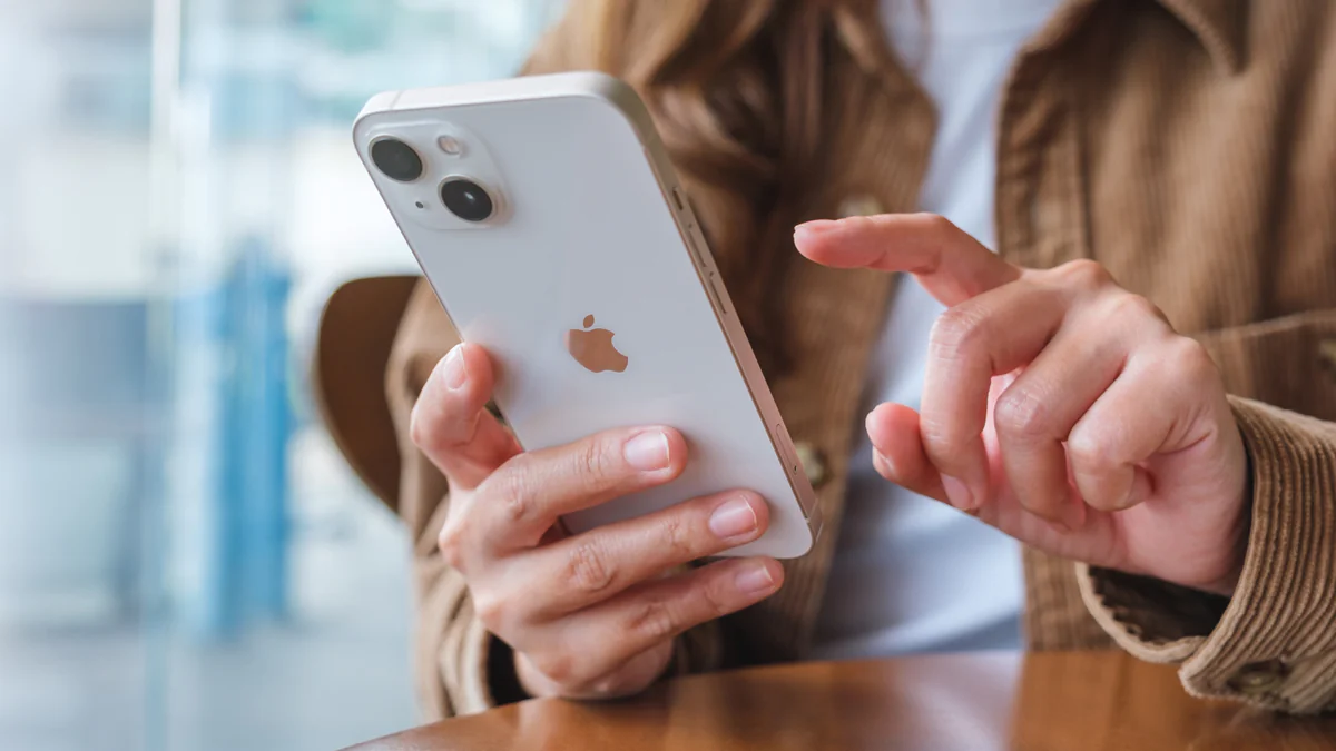 Apple verärgert iPhone-User: Gelöschte Nacktfotos tauchen wieder auf