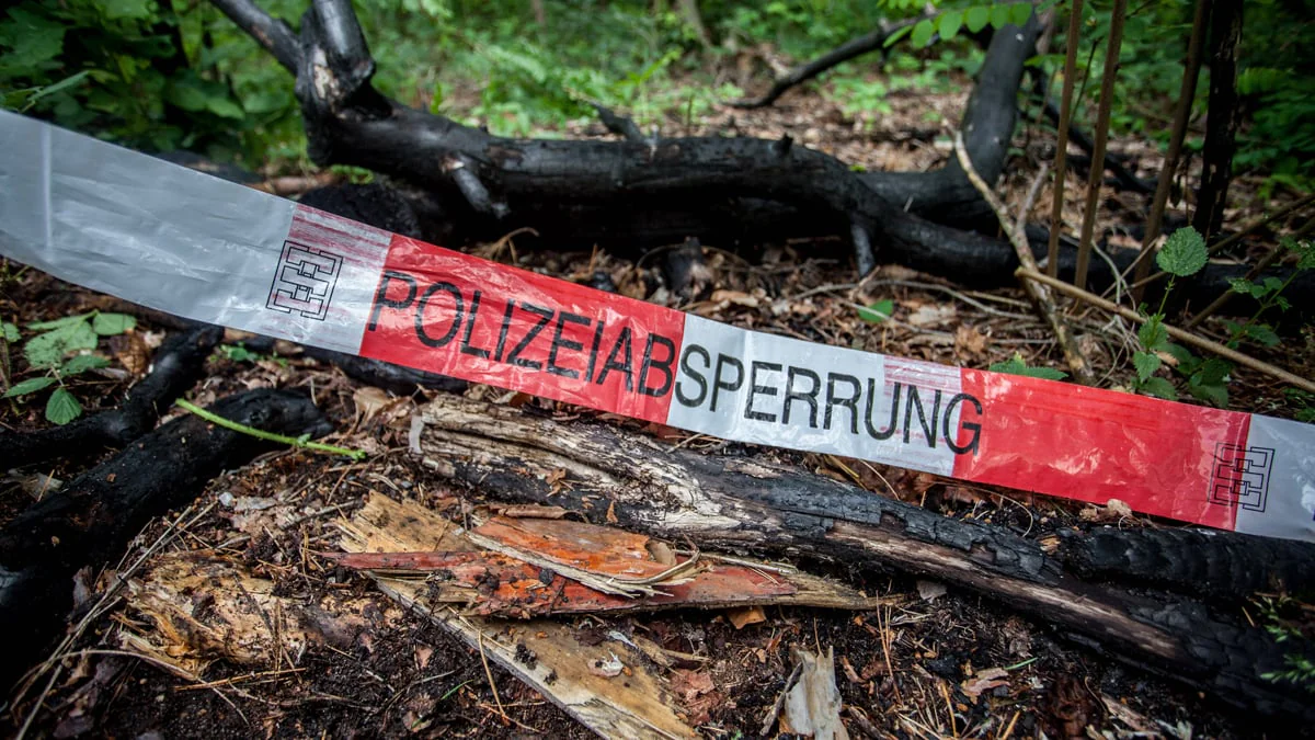 Ist es der vermisste Arian? Kinderleiche auf einem Feld gefunden