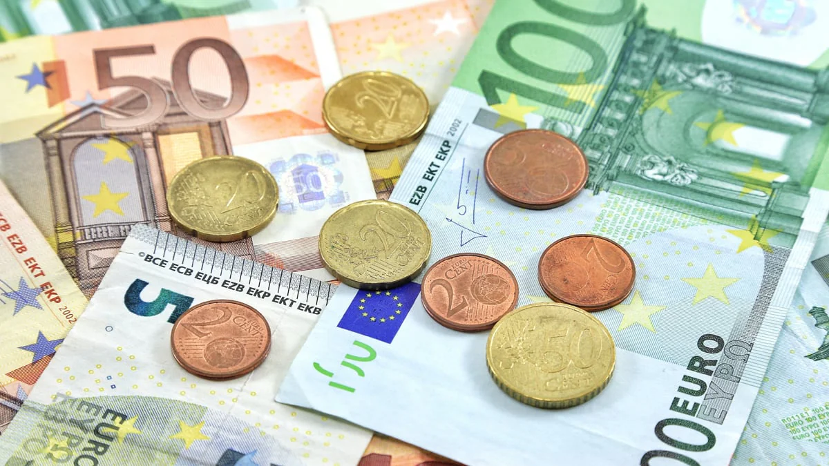 Plötzlich fehlt Geld auf dem Bankkonto: Tausende Kunden erleben böse Überraschung