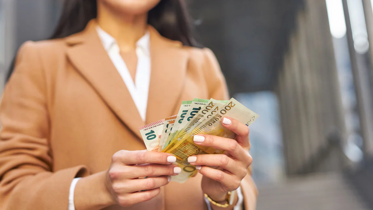 1.200 Euro im Monat für jeden: Kommt bald das bedingungslose Grundeinkommen?
