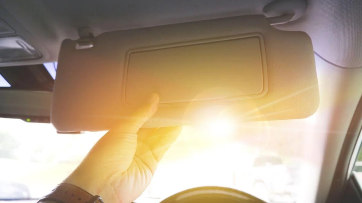 Geheime Funktion der Sonnenblende: Kanntest du sie?