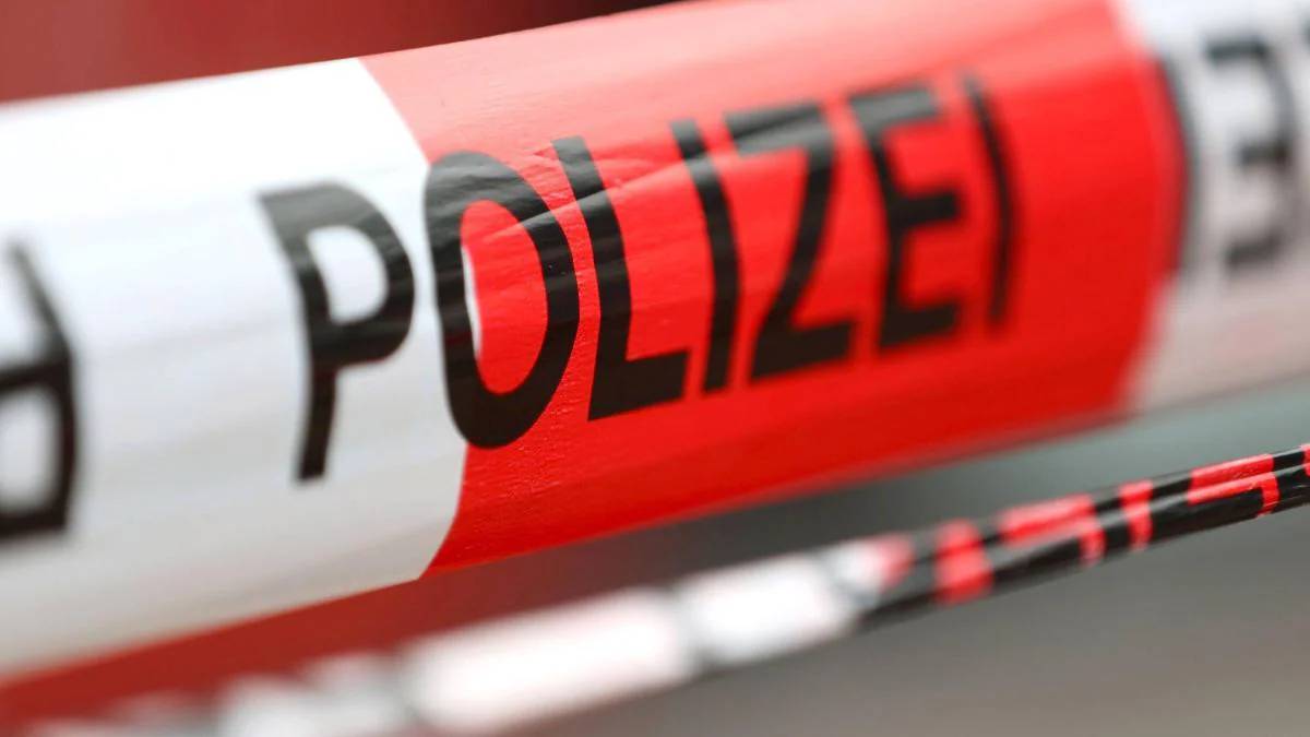 Messerangriff auf Ehemann: Mutter schiebt Tat auf eigene Tochter