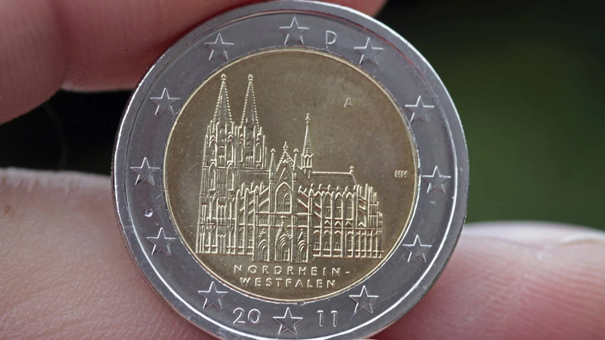 2-Euro-Münze im Geldbeutel? Sonderprägung ist bis zu 2.500 Euro wert