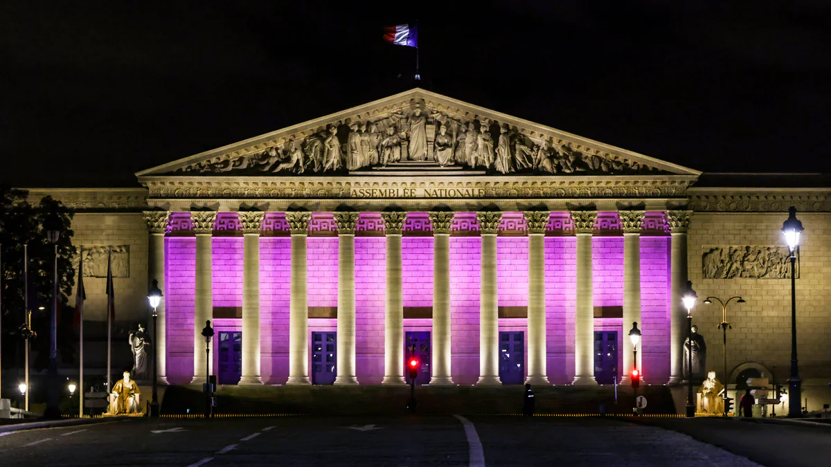Rosa Oktober: Paris setzt ein besonderes Zeichen gegen Brustkrebs