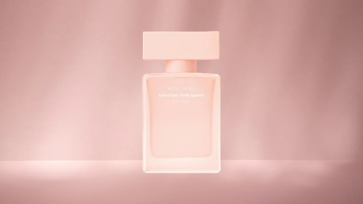Beliebtes Parfum im Angebot: Die 3 besten Damendüfte für den Winter 2024