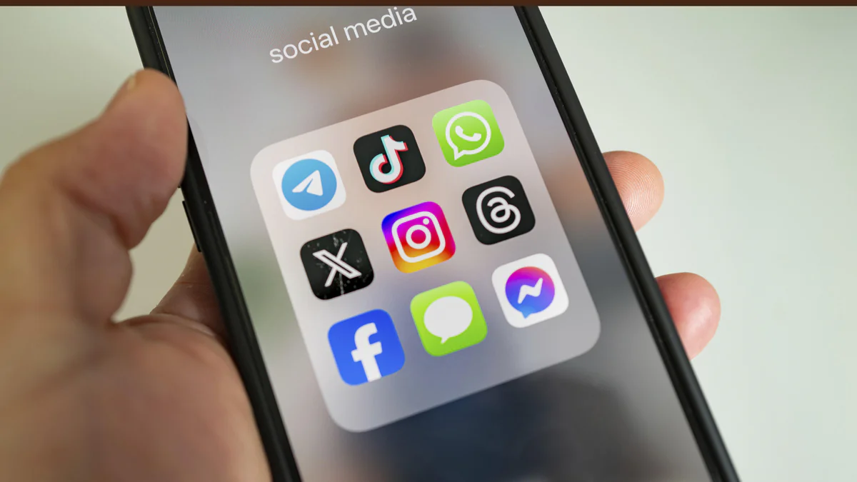 Spionieren auf WhatsApp: Daran erkennt man, ob jemand die Chats mitliest