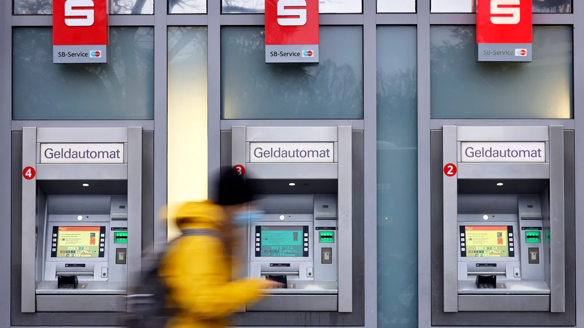 Höheres Netto-Gehalt im Februar: Tausende Bürger erhalten mehr Geld