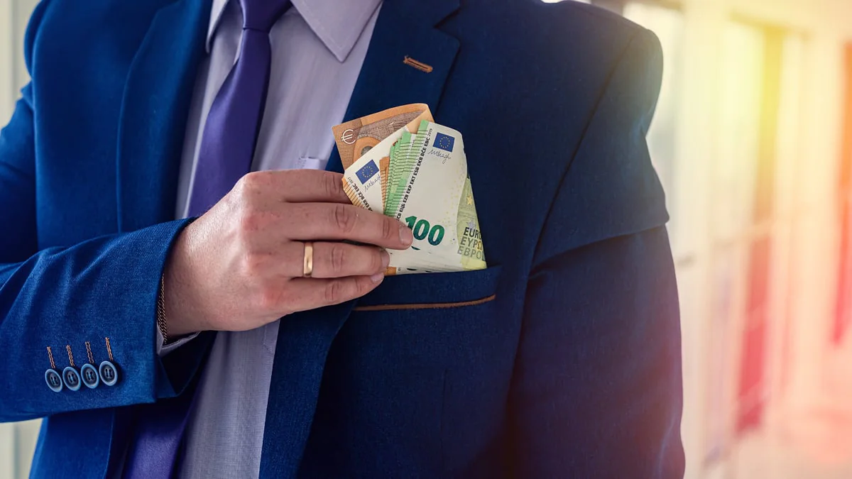 Höheres Netto-Gehalt: Ab April erhalten Millionen Arbeitnehmer mehr Geld