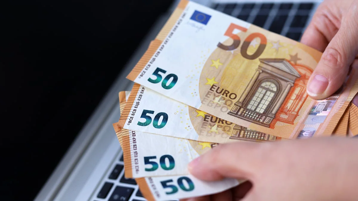 1000 Euro Zuschuss: Tausende Bürger können Antrag bis Ende Mai stellen