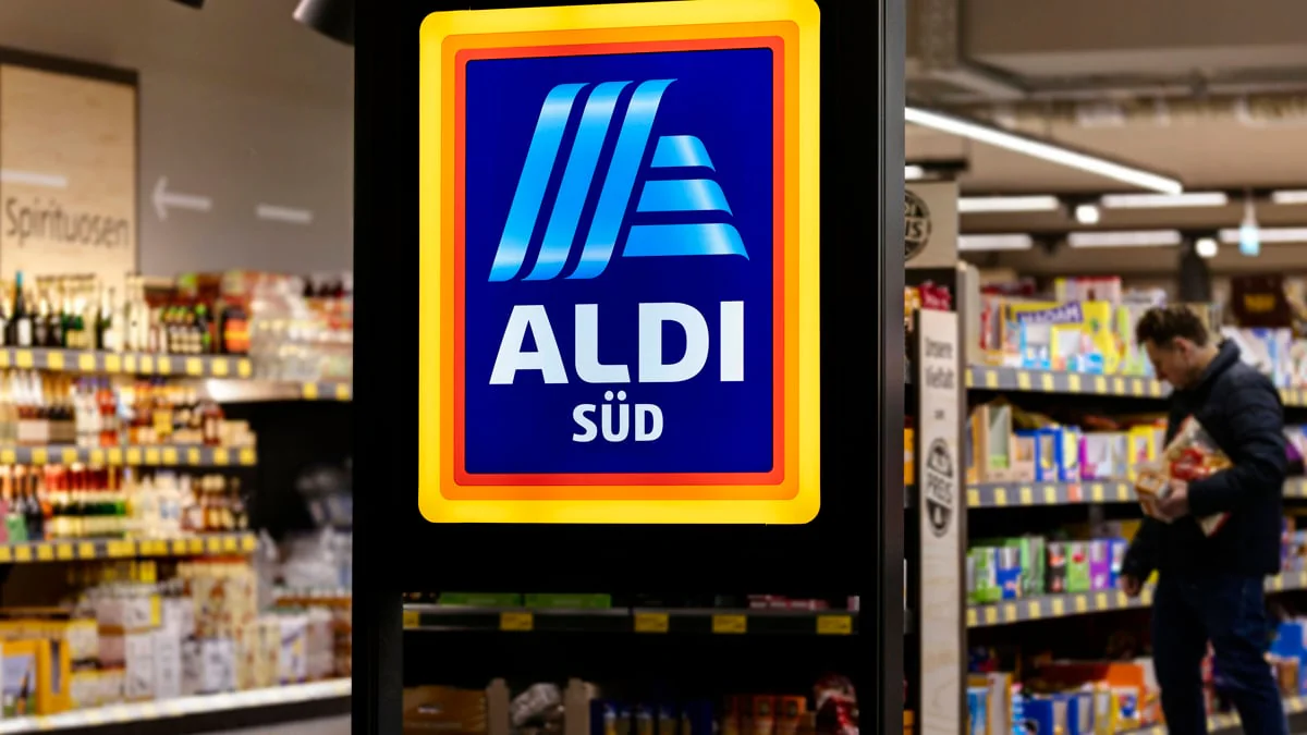 Aldi-Mitarbeiter enthüllen ihr Gehalt: So viel Geld verdient man bei dem Discounter
