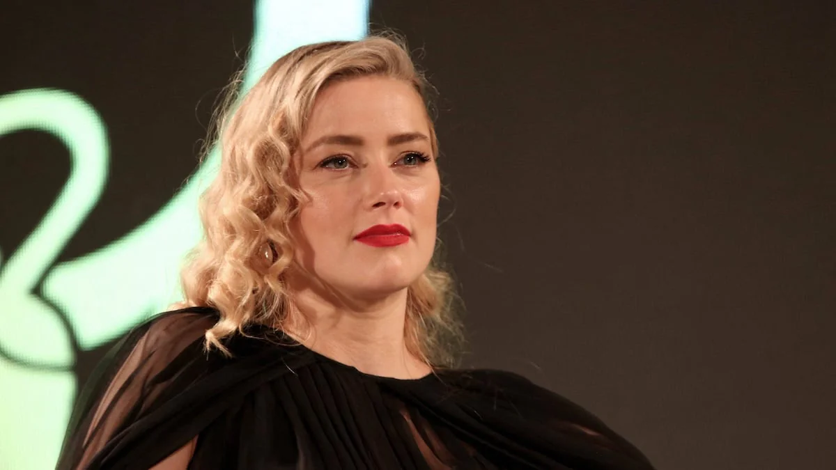 amber-heard-babynews-zwillinge