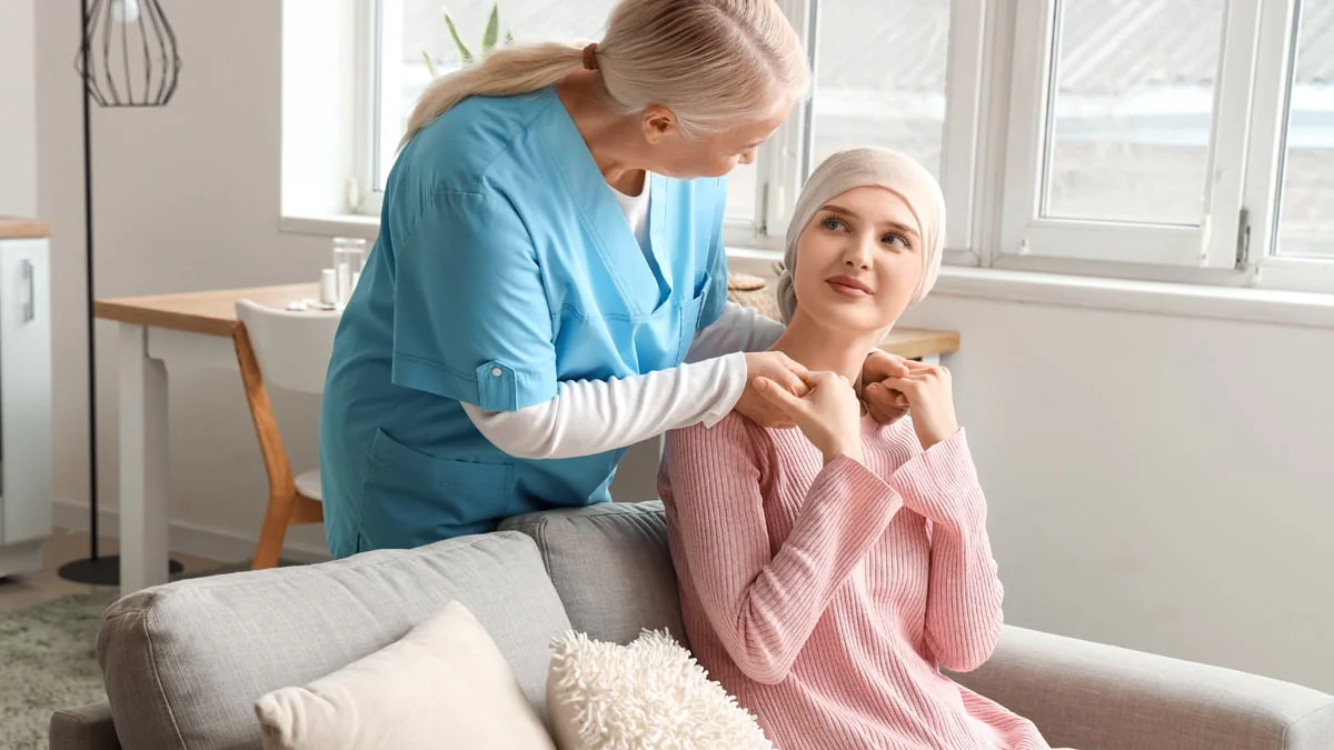 Krebsdiagnose mit 29: Frau warnt - 