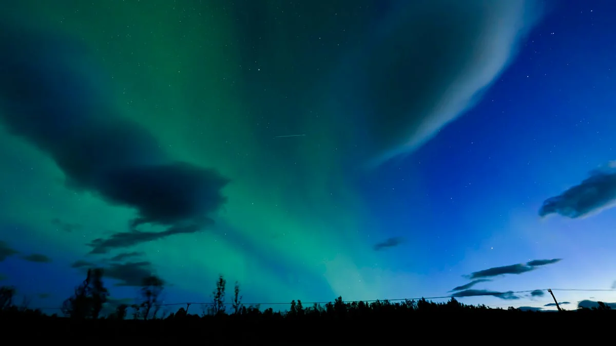 Polarlichter verzaubern den Nachthimmel: Wo und wann man sie in Deutschland sehen kann