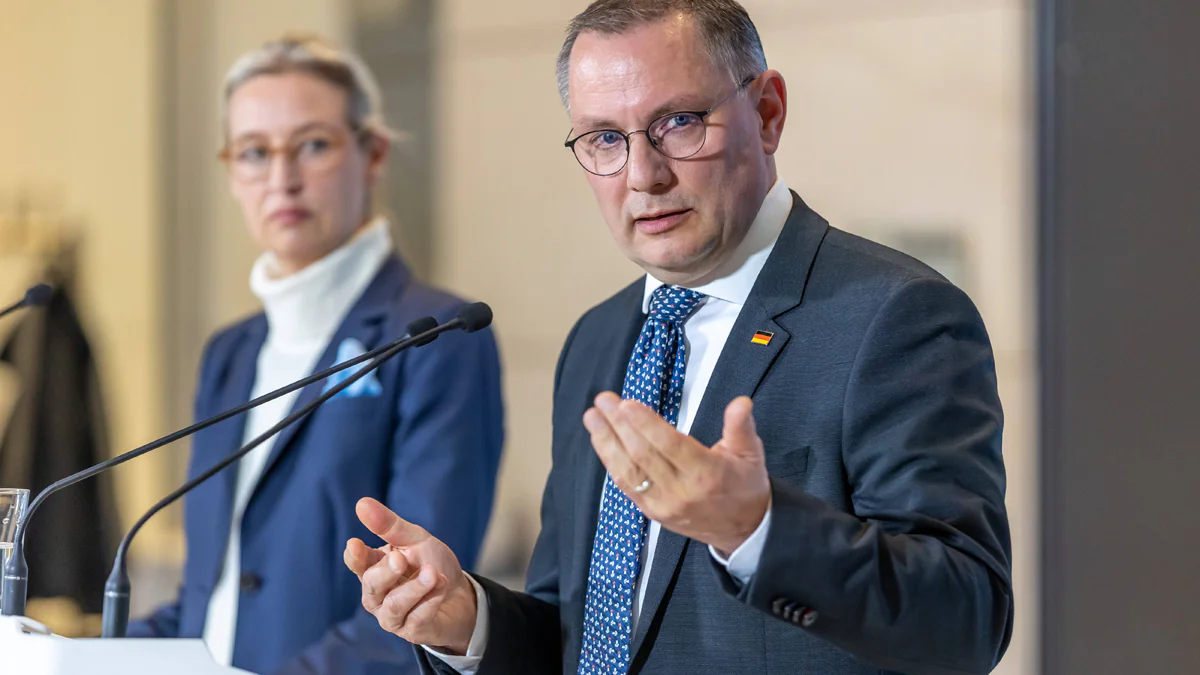 AfD-Chefs verdoppeln ihr Gehalt: So viel Geld erhalten Weidel und Chrupalla pro Monat