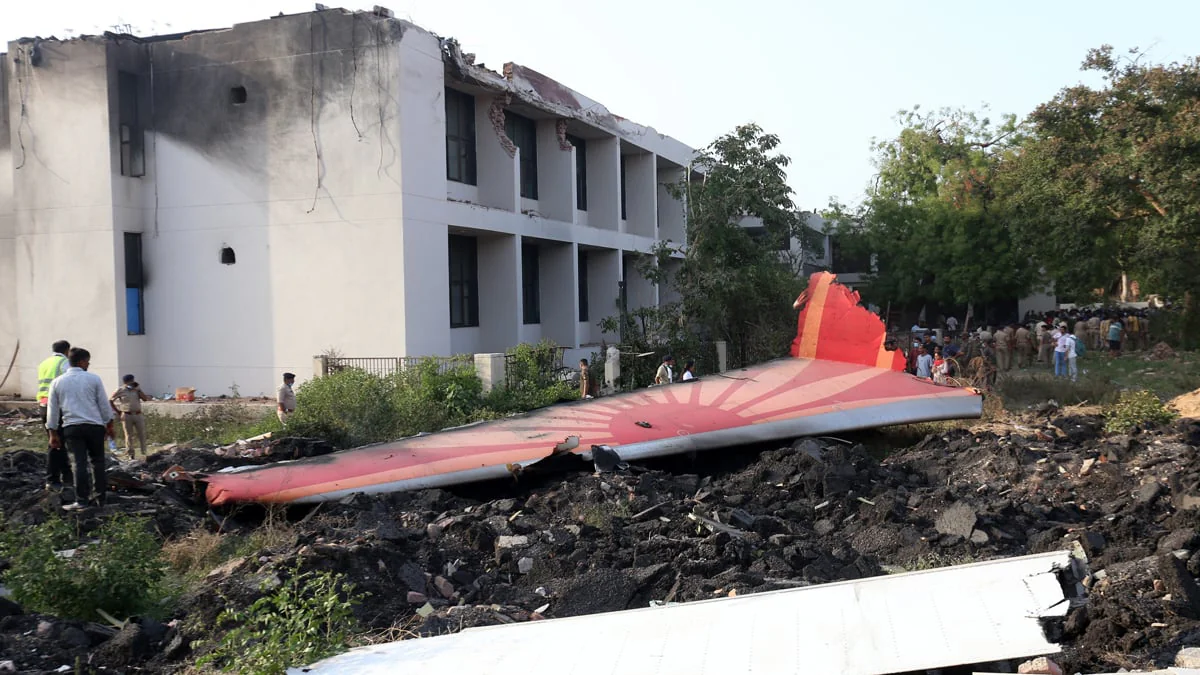 Air India: Erster Absturz-Bericht enthüllt letztes Gespräch zwischen den Piloten