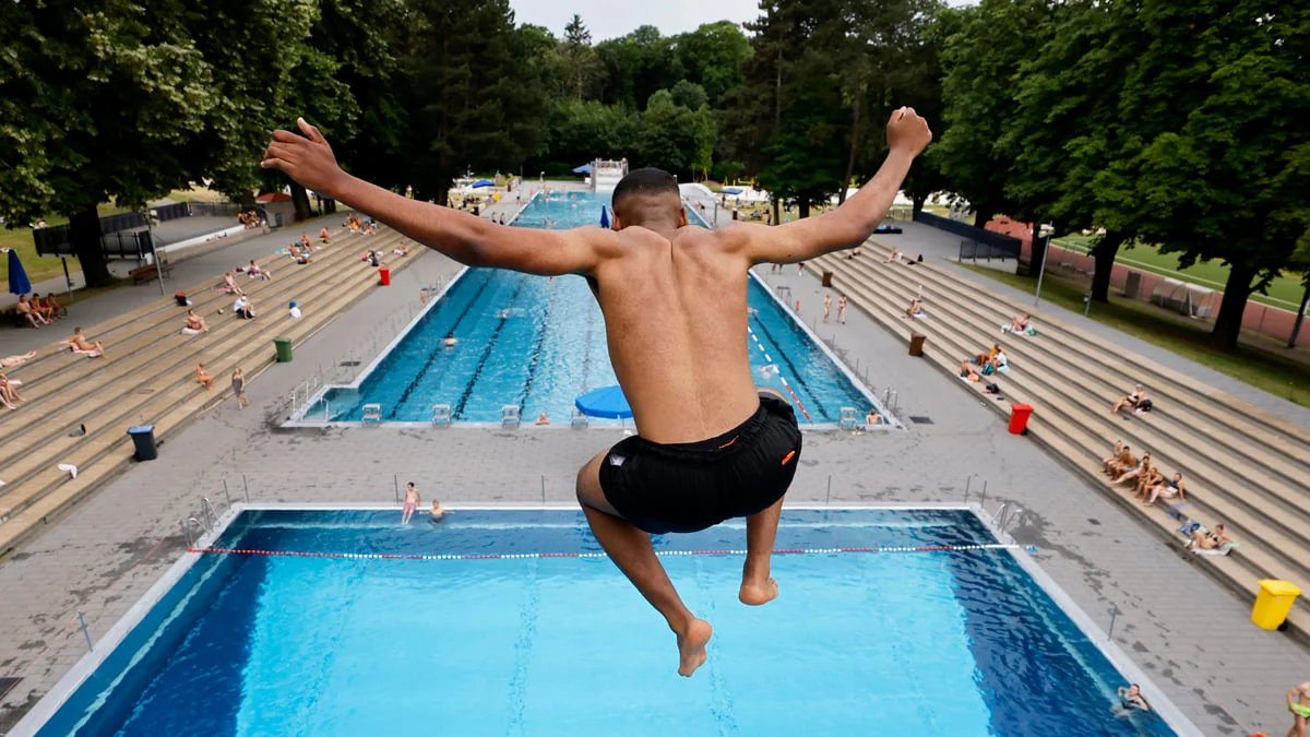 freibaeder-burkinis-shorts-verbot