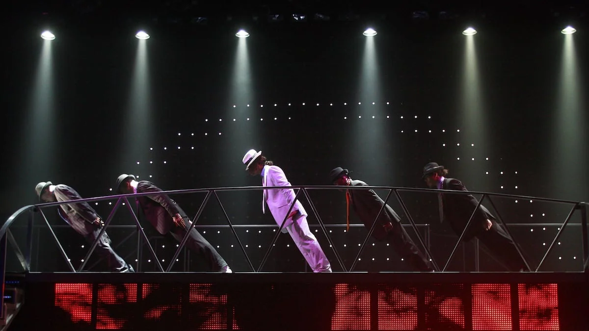 michael-jackson-anti-gravity-lean