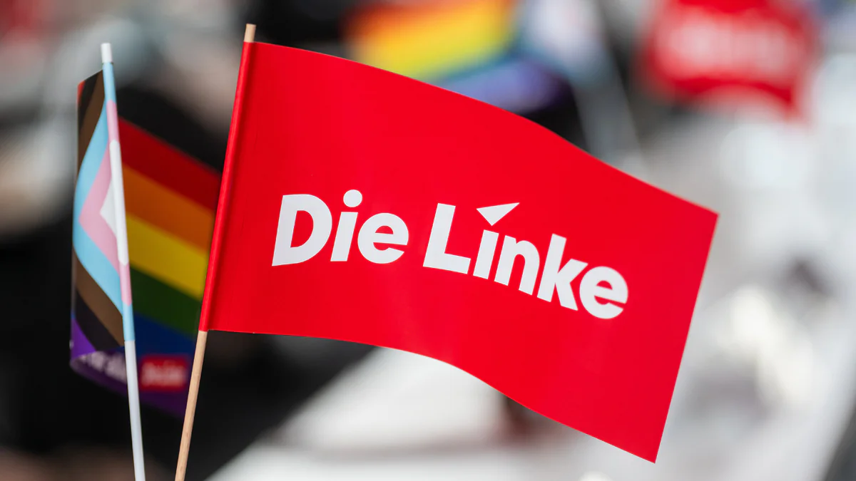 Linke mit Kritik: Krankenkassen übernehmen Kosten für Haarentfernung bei Transfrauen nicht