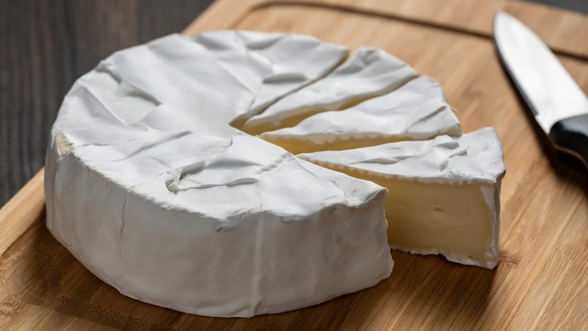 Viele machen es falsch: So schneidet man Weichkäse wie Camembert richtig