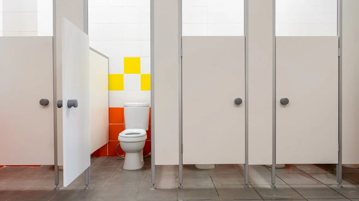 oeffentliche-toiletten-tueren