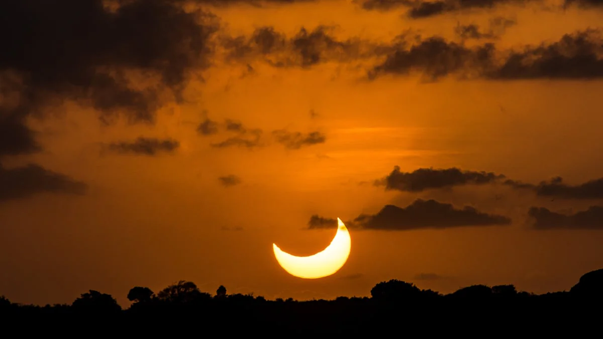 Größte Sonnenfinsternis seit 1999: Deutschland erwartet spektakuläres Himmelsschauspiel