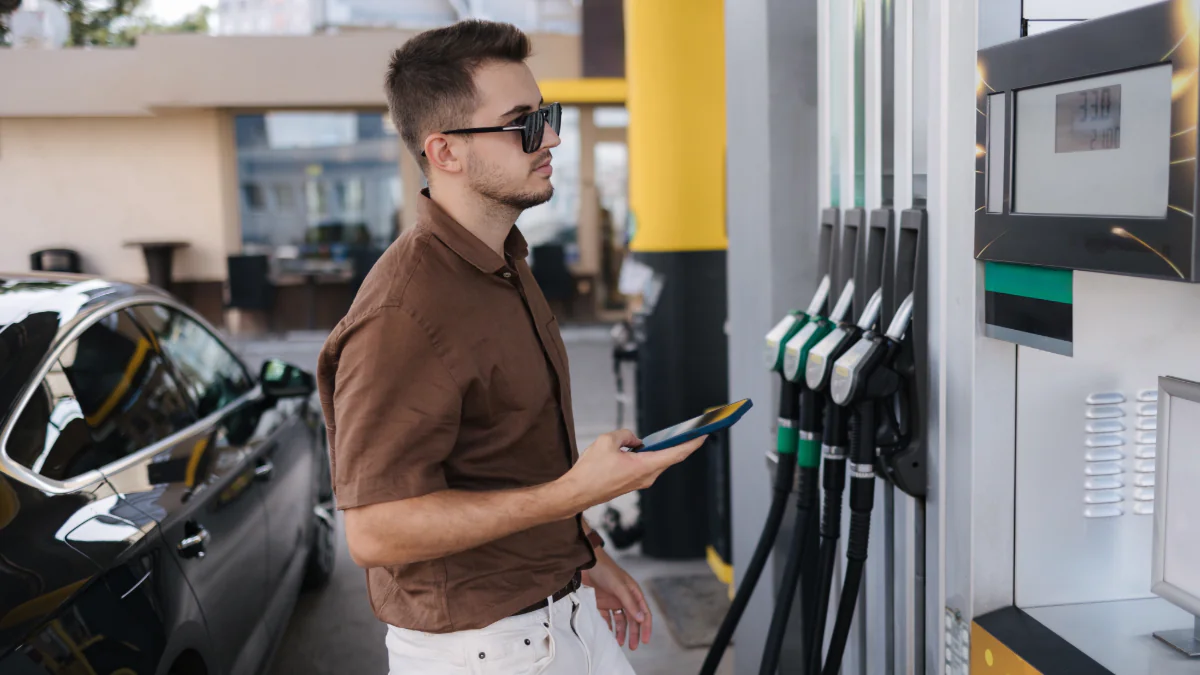 Diesel und Benzin werden teurer: So viel kostet Tanken 2026