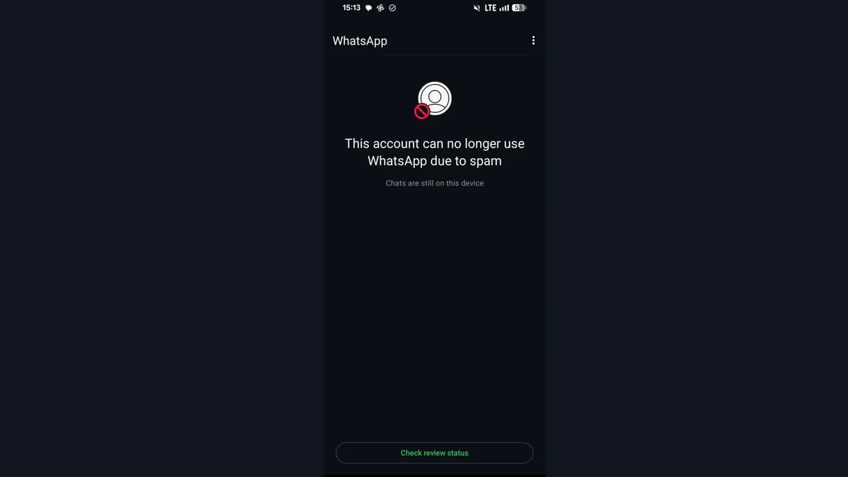 Screenshot einer Beachrichtung zu einer Sperrung des WhatsApp-Kontos