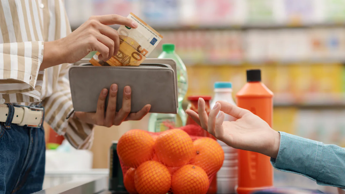 bargeld-im-supermarkt-abheben