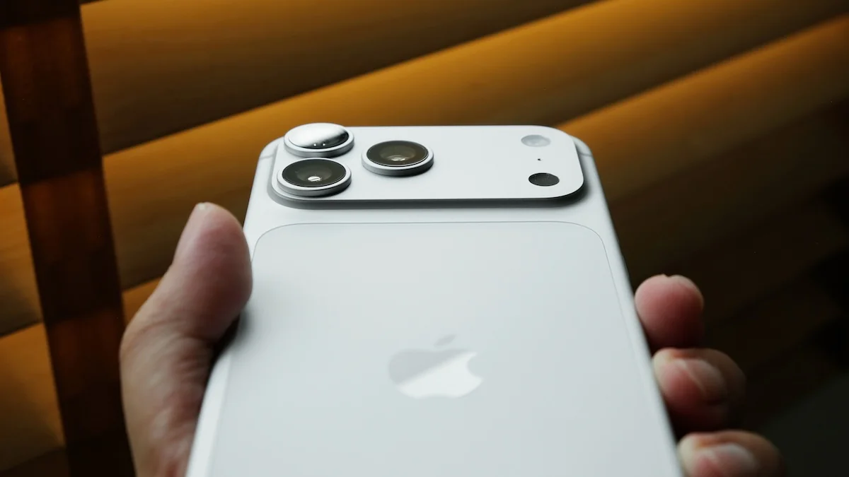 iphone-20-design-leak-tastenlos