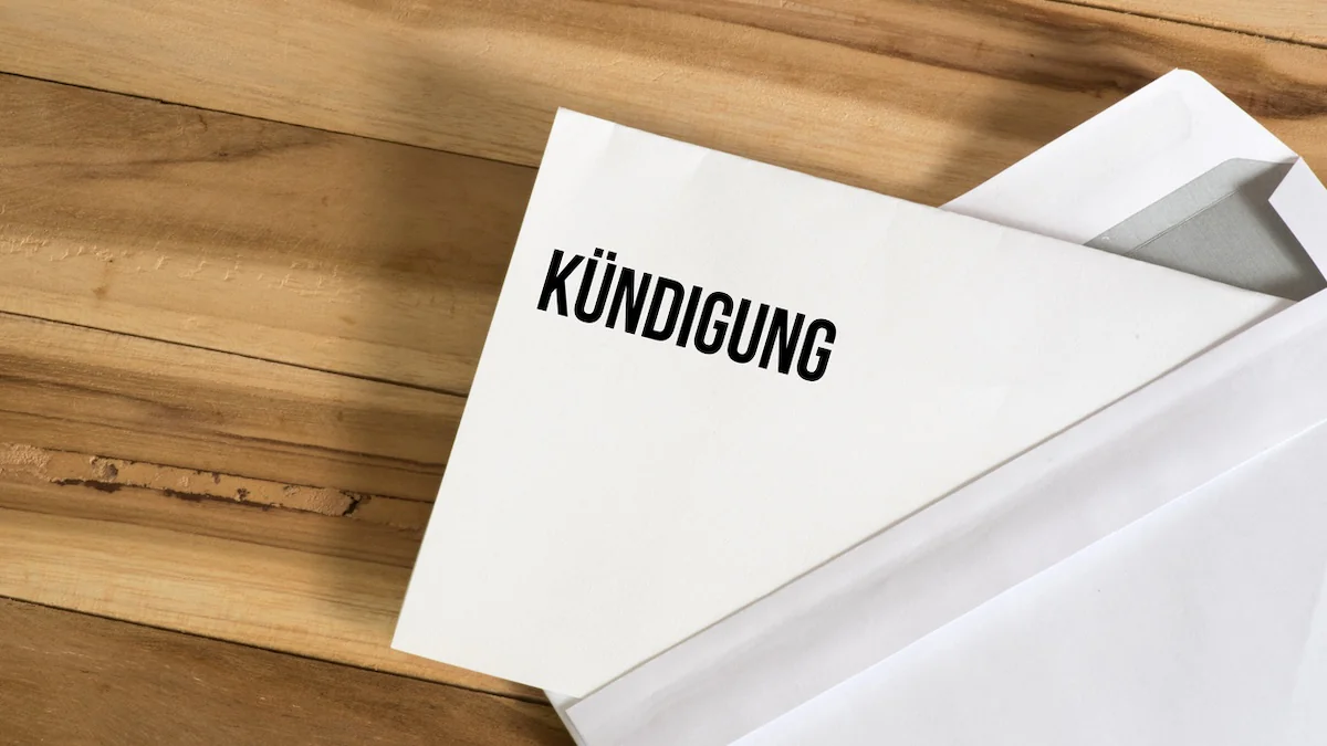Revenge Quitting: Brief, auf dem das Wort „Kündigung“ steht